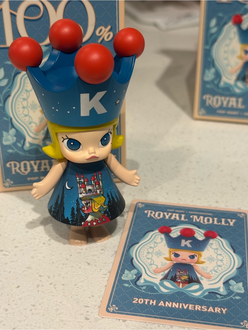 Pop Mart MEGA ROYAL MOLLY 100% Series 1 - 20th Anniversary